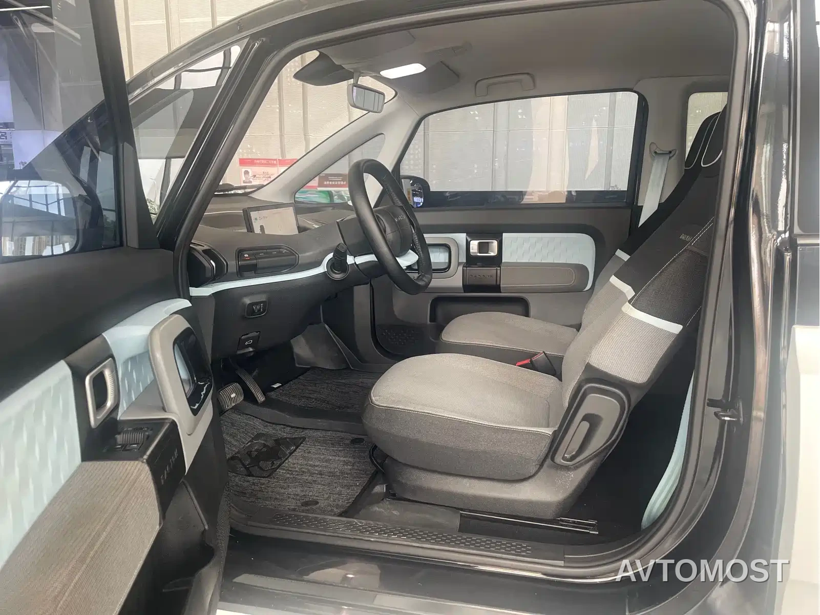 Baojun E300 2020 Plus Stellar Smart Travel Edition — фото 3