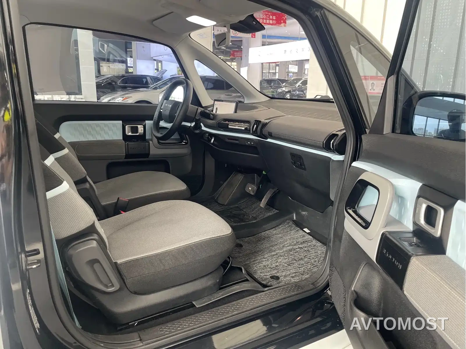 Baojun E300 2020 Plus Stellar Smart Travel Edition — фото 4