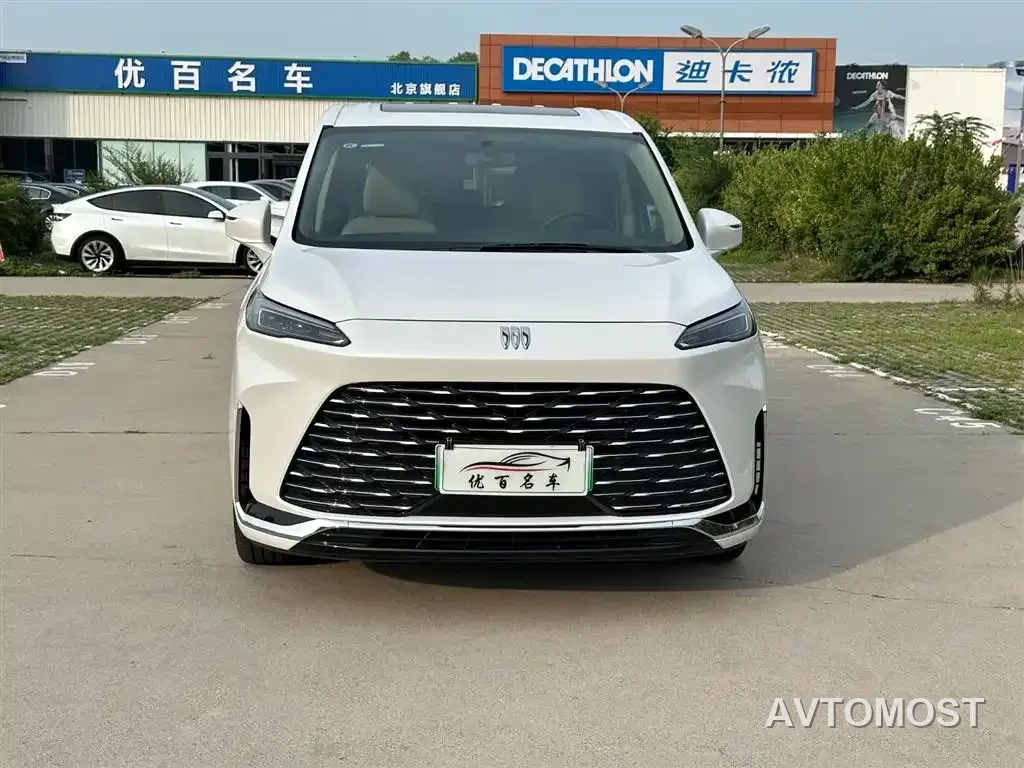 Buick GL8 New Energy 2025 Landprestige First Edition 7-Seater — фото 2
