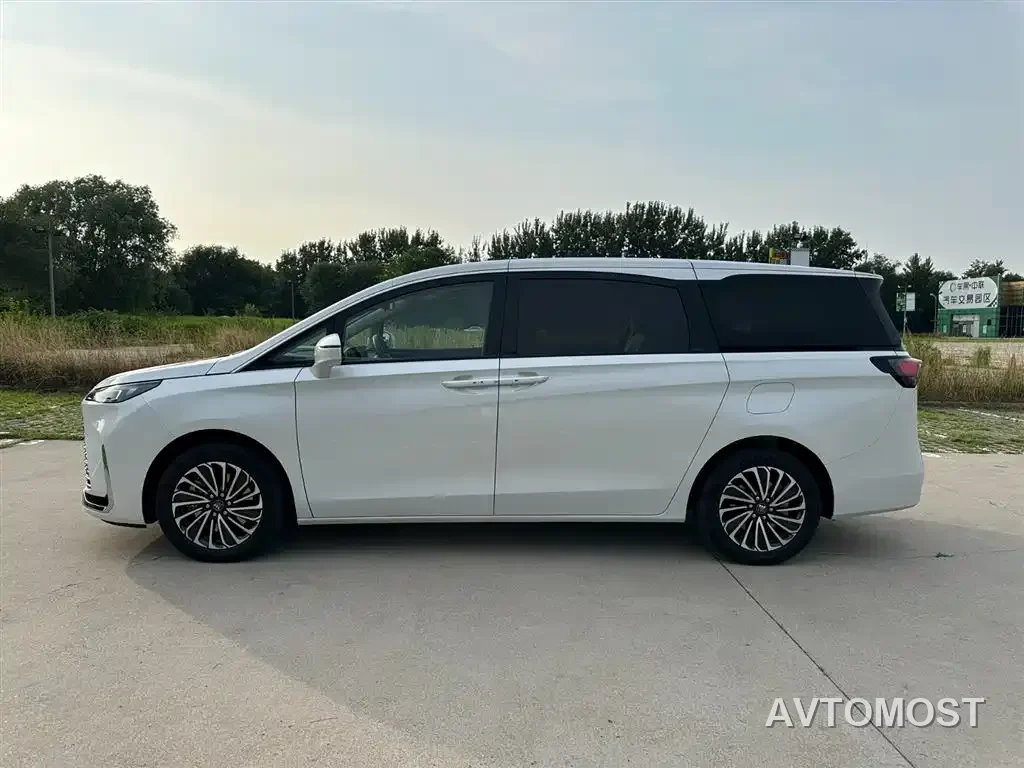 Buick GL8 New Energy 2025 Landprestige First Edition 7-Seater — фото 7
