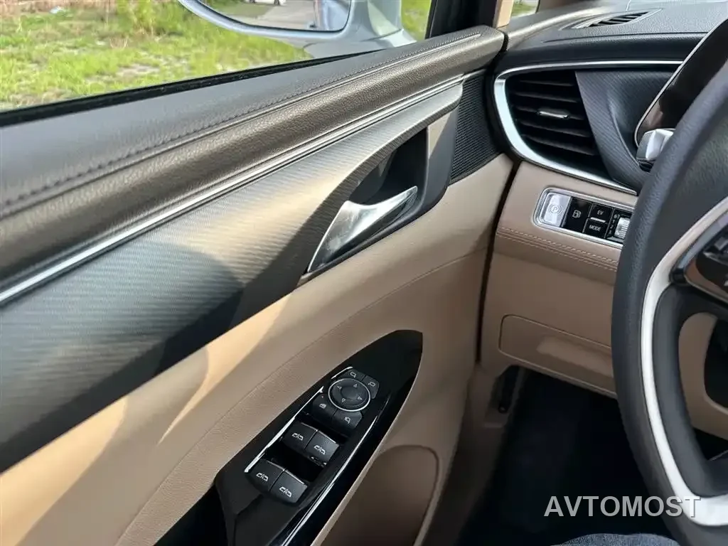 Buick GL8 New Energy 2025 Landprestige First Edition 7-Seater — фото 21