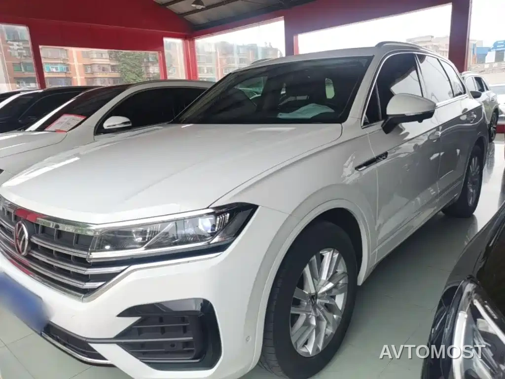 Volkswagen Touareg 2021 2.0TSI R-Line — фото 1