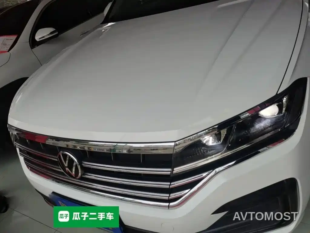 Volkswagen Touareg 2021 2.0TSI R-Line — фото 3
