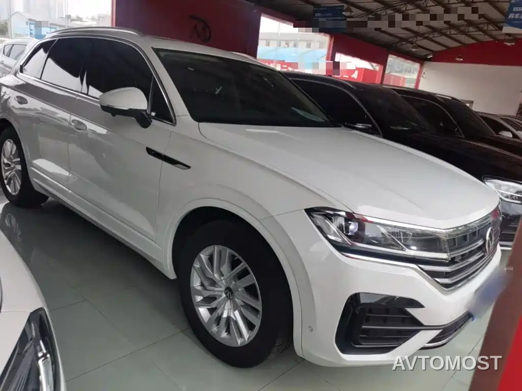 Volkswagen Touareg 2021 2.0TSI R-Line — фото 4