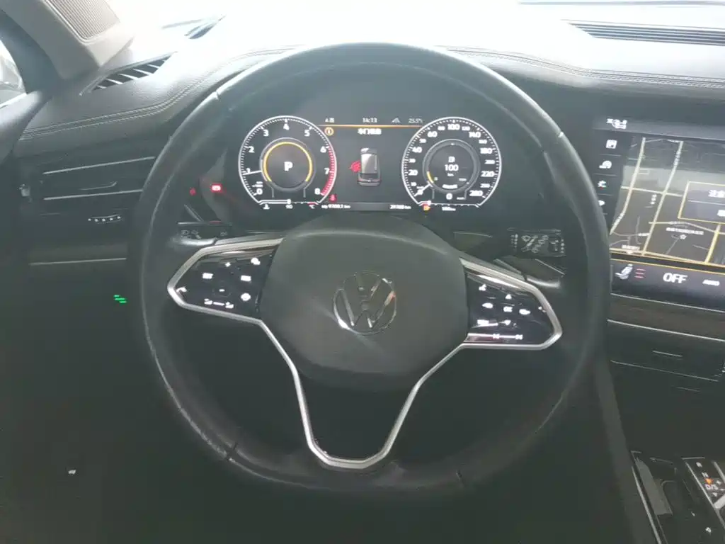 Volkswagen Touareg 2021 2.0TSI R-Line — фото 11