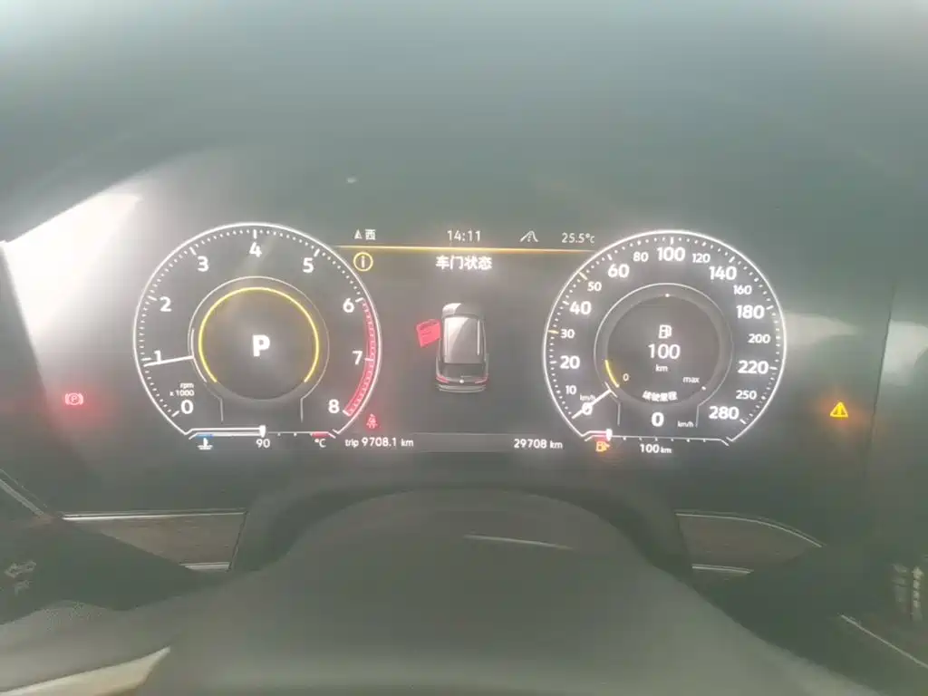 Volkswagen Touareg 2021 2.0TSI R-Line — фото 12