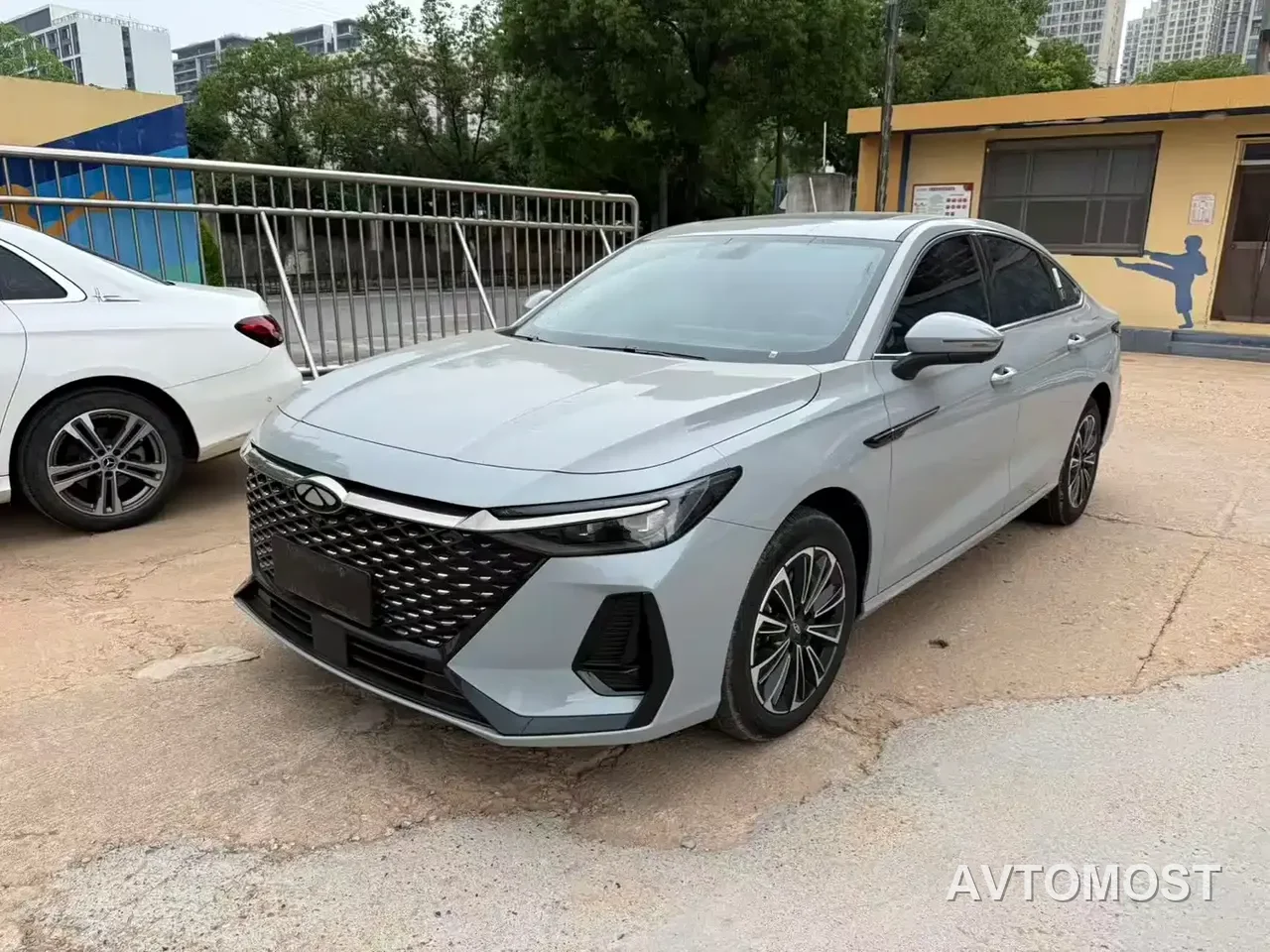 Chery Fengyun A8 2025 145km Standard — фото 1