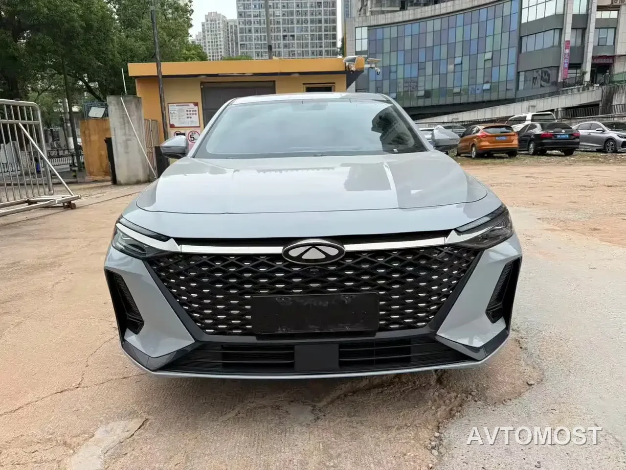 Chery Fengyun A8 2025 145km Standard — фото 2