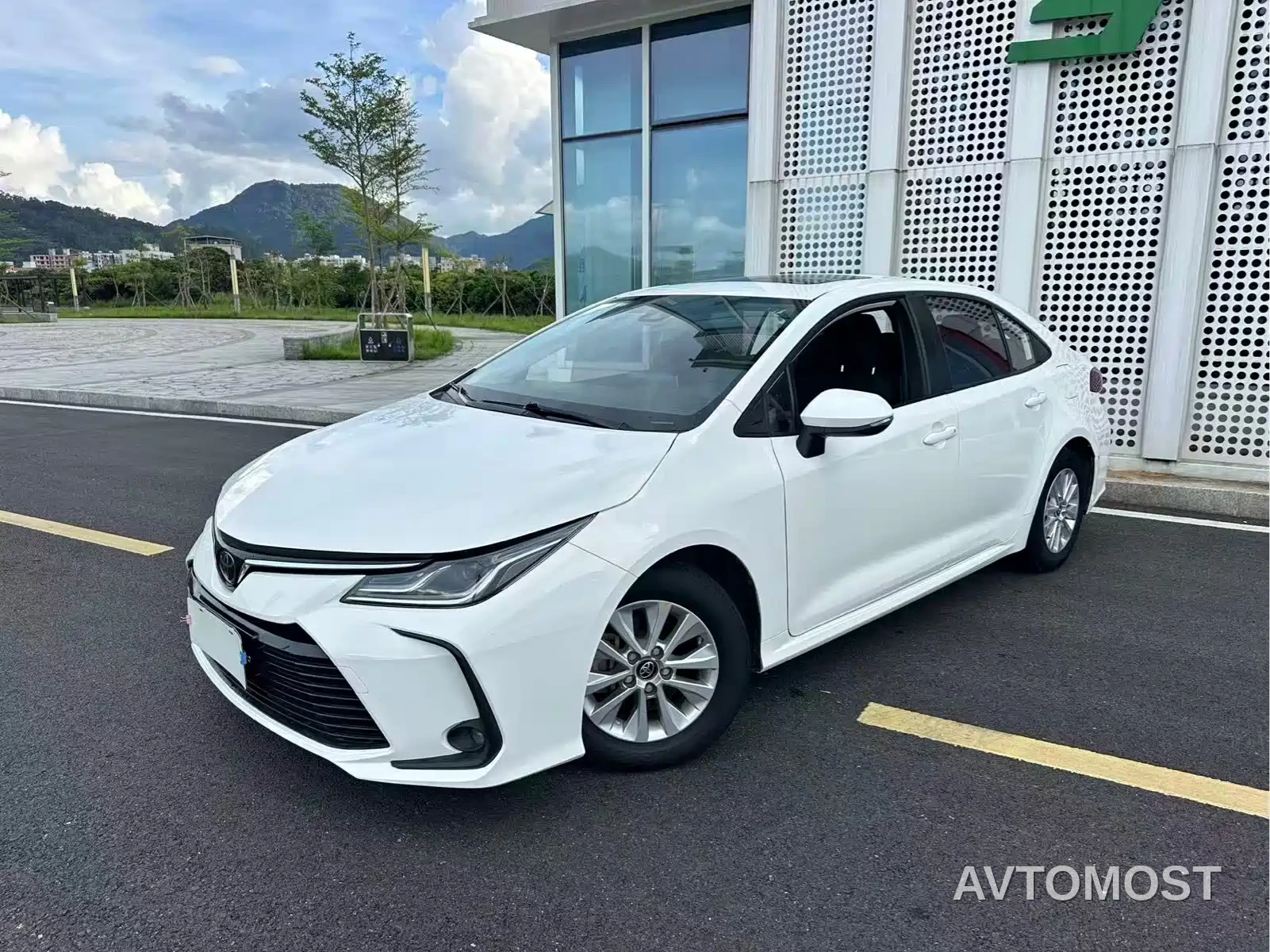 Toyota Corolla 2021 TNGA 1.5L CVT Elite Edition — фото 5