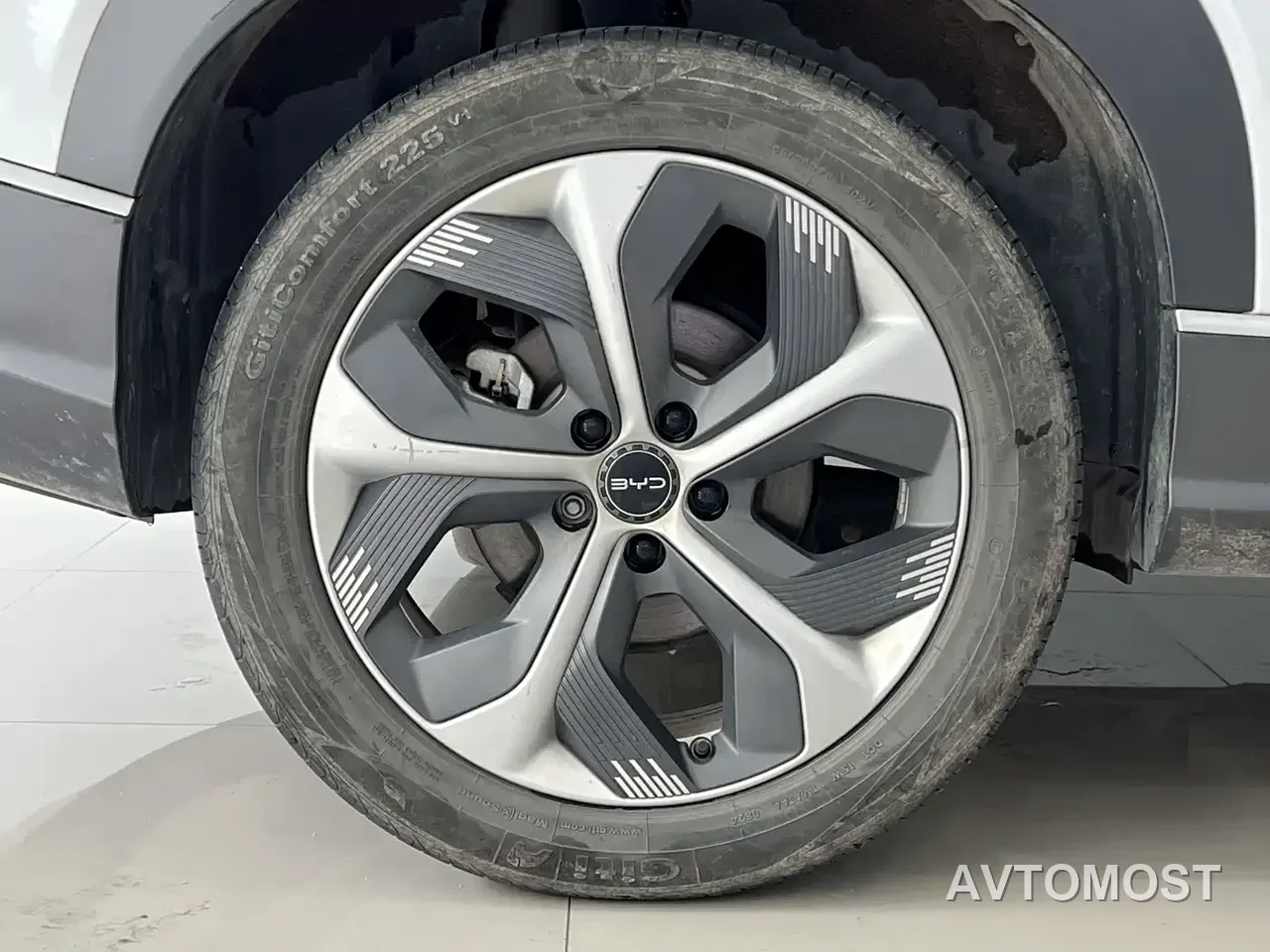 BYD Frigate 07 2023 DM-i 205KM Premium — фото 2