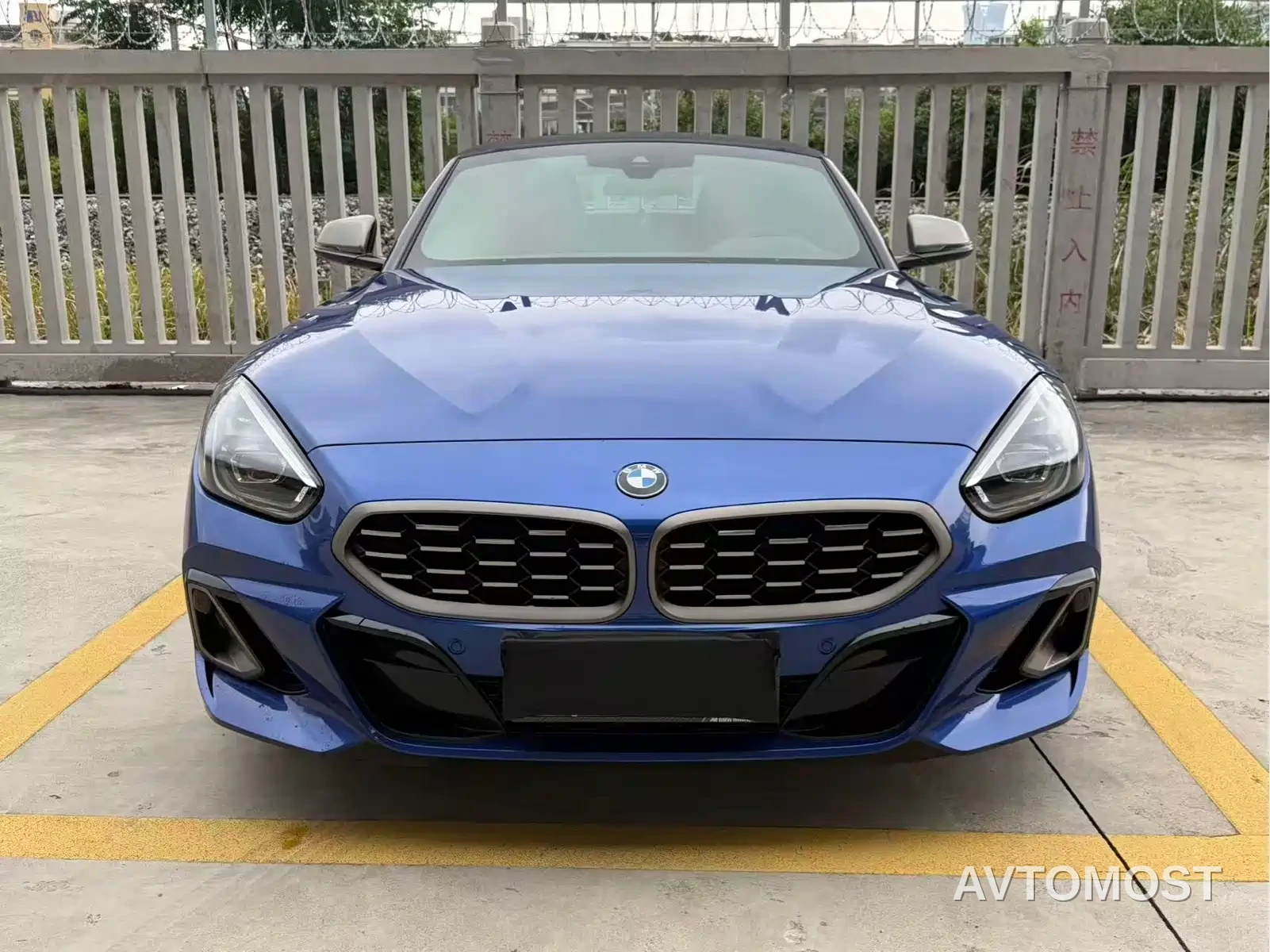 BMW Z4 M40i 2023 M40i M Sport Performance Edition — фото 2