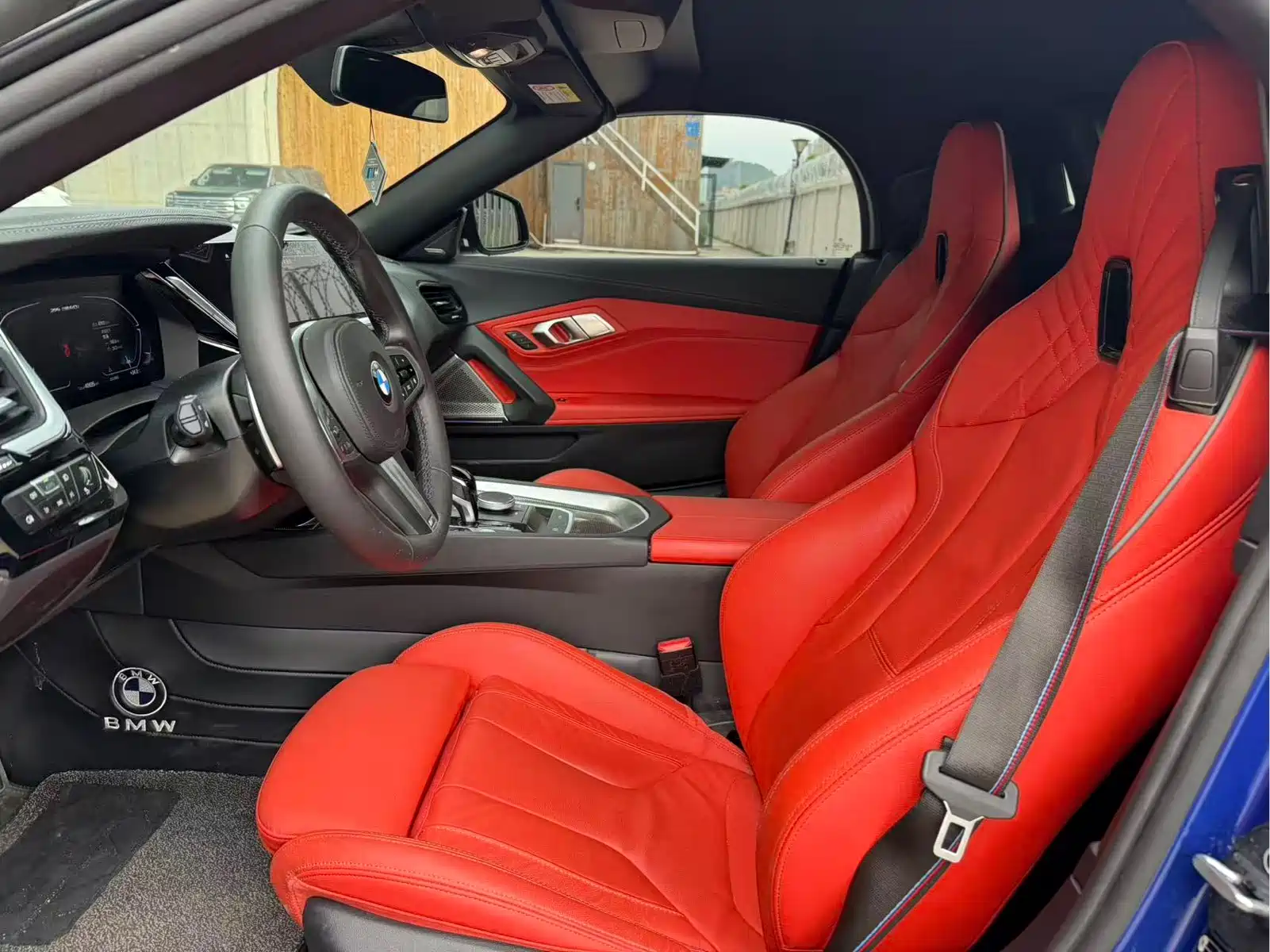 BMW Z4 M40i 2023 M40i M Sport Performance Edition — фото 8