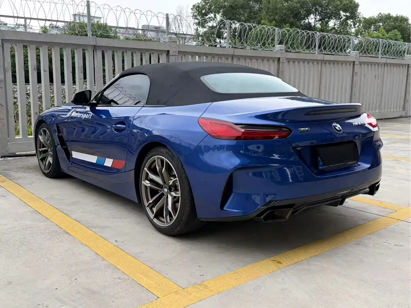BMW Z4 M40i 2023 M40i M Sport Performance Edition — фото 11