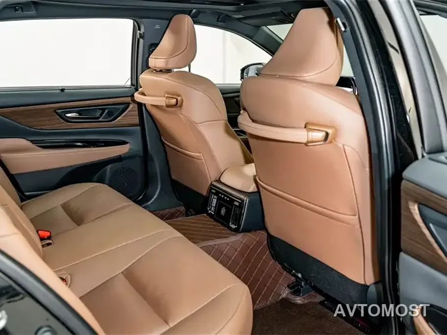 Toyota Crown (Import) 2024 2.5L Ultimate Edition — фото 22