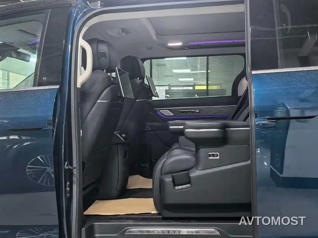 Geely Galaxy Yizhen L380 2024 116kWh 6-Seater 2WD Pro — фото 8