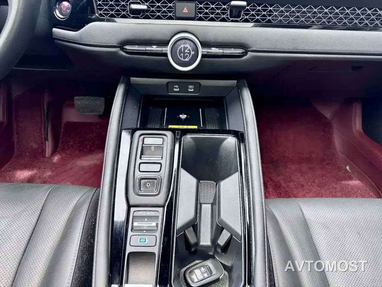 Honda Accord New Energy 2023 2.0L e:PHEV Premium Edition — фото 18