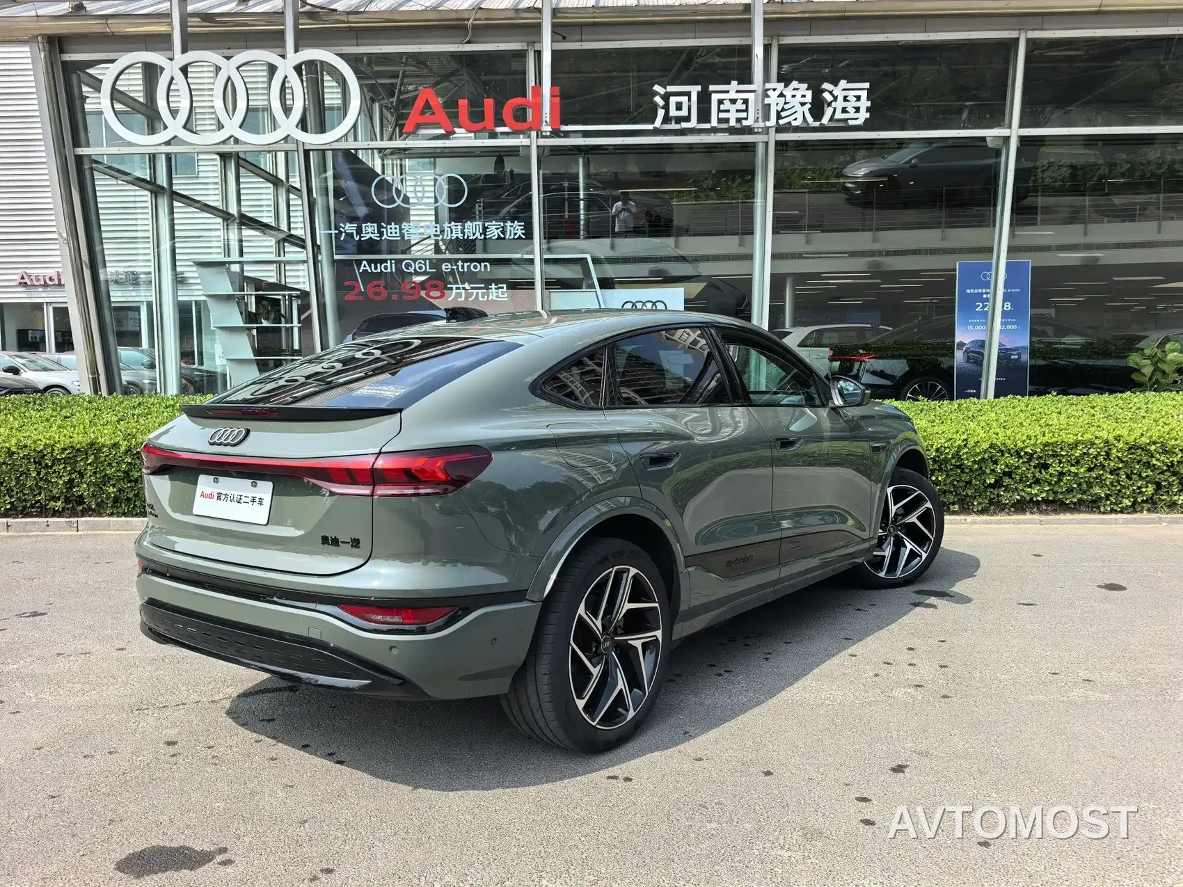 Audi Q6L Sportback e-tron 2025 Pioneer Navigation Edition — фото 5