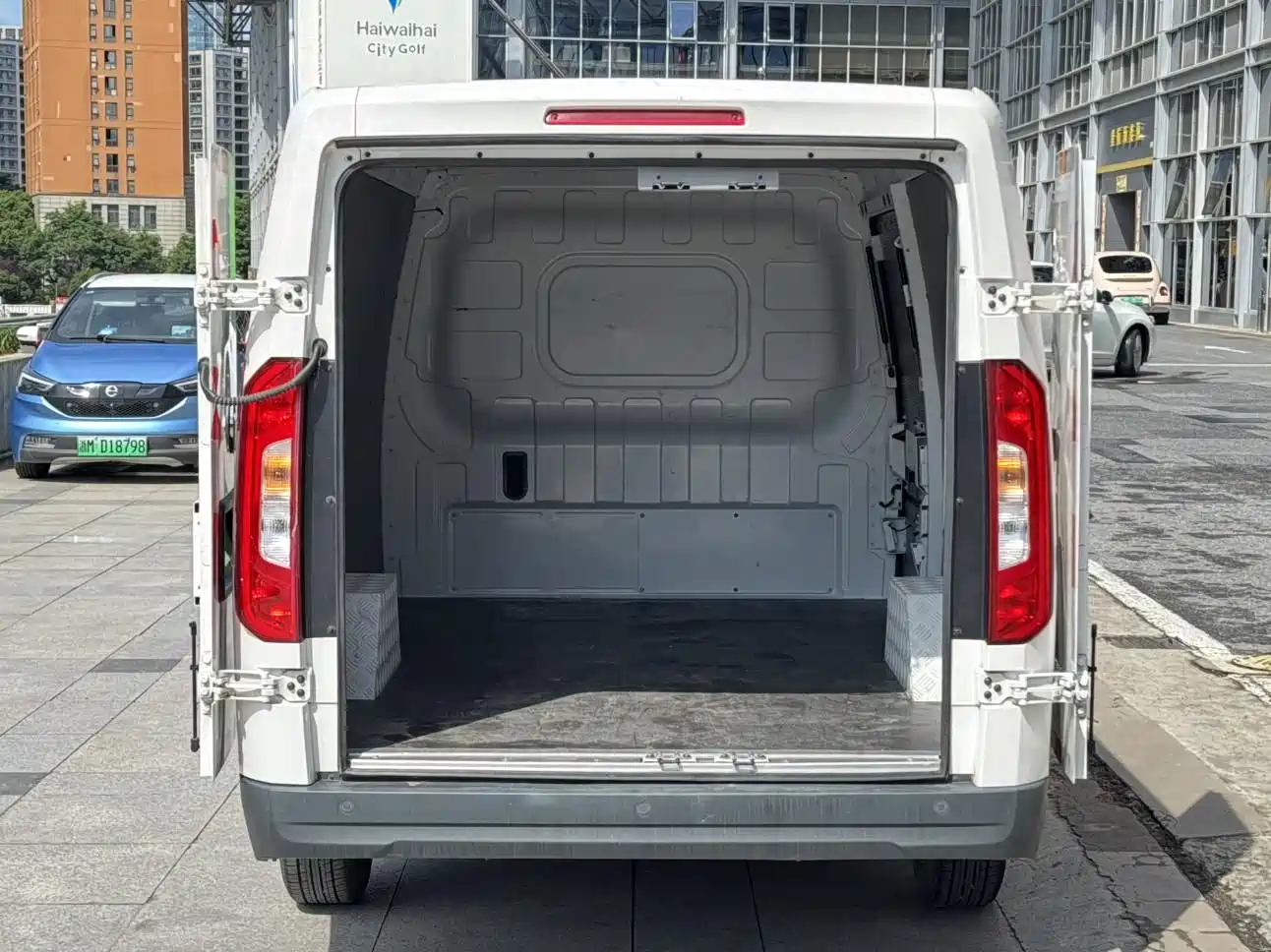 Foton Qianduoduo 2024 Model Van Flat Roof 2 Seats EVE Energy 41.86kWh — фото 6