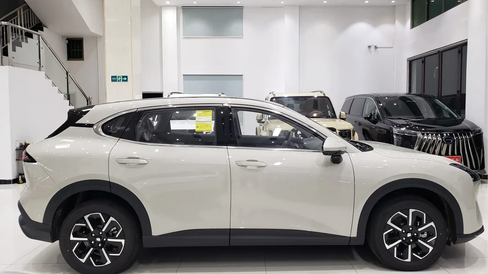 Baojun E6 2026 Model 500km Enjoy Edition — фото 14