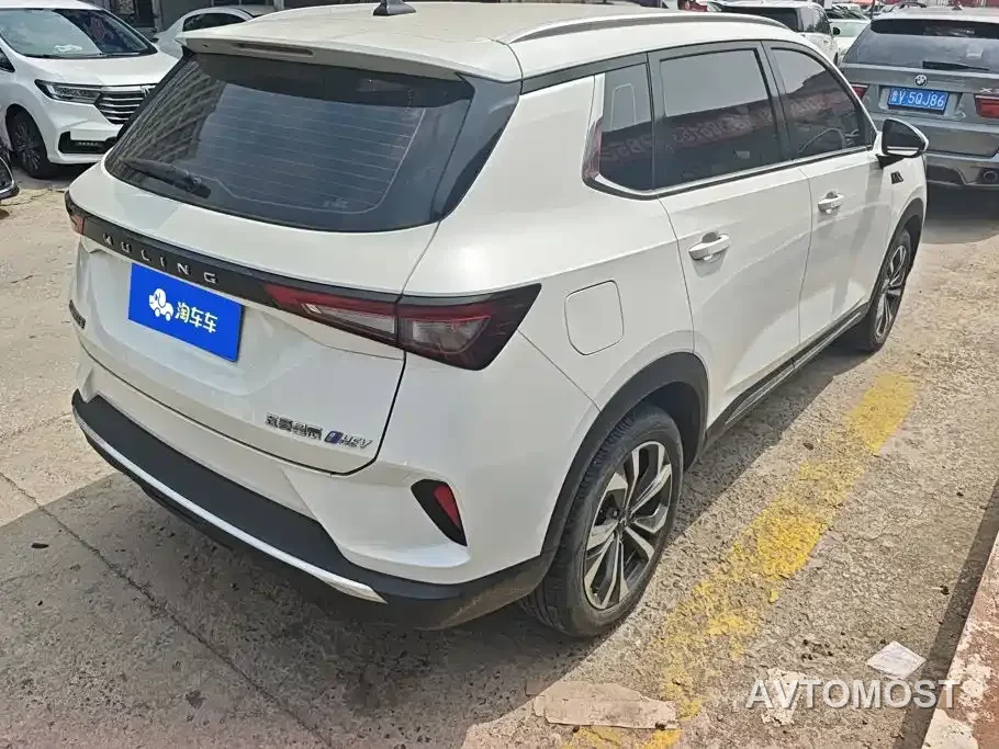Wuling Xingchen 2022 2.0L DHT Electric Power Edition — фото 3