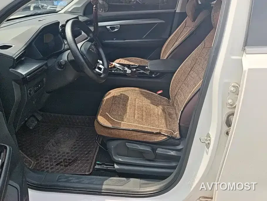 Wuling Xingchen 2022 2.0L DHT Electric Power Edition — фото 9