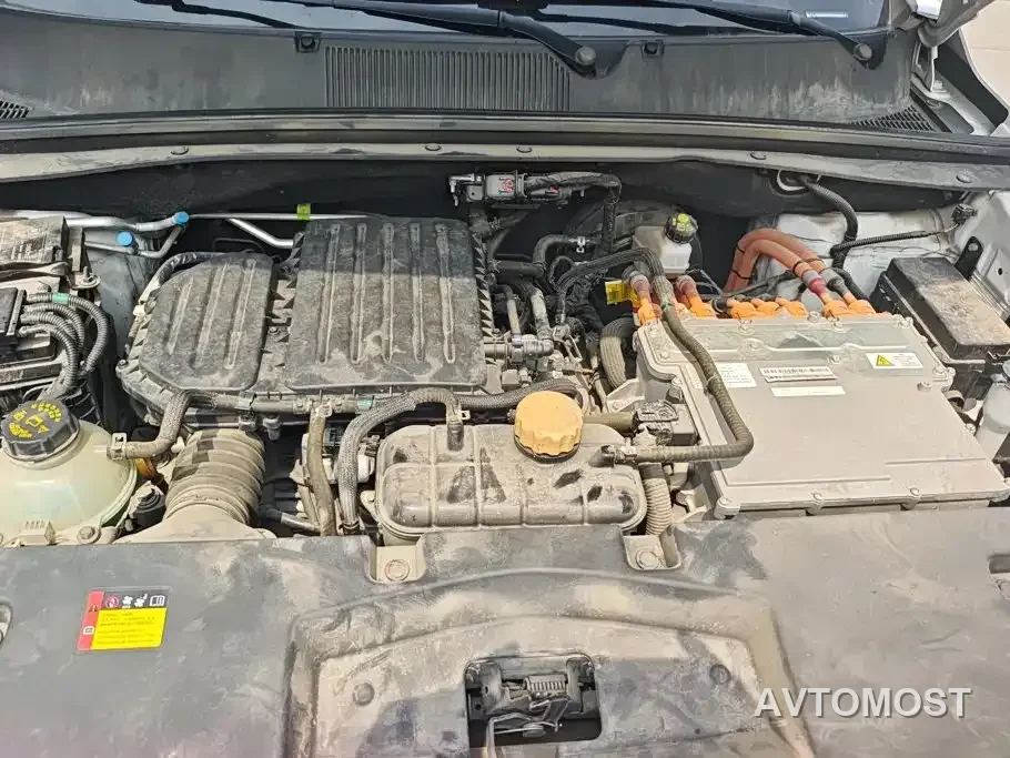 Wuling Xingchen 2022 2.0L DHT Electric Power Edition — фото 10