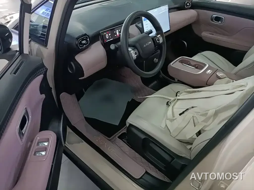 AION UT 2025 Model 330 Starlight Edition — фото 15