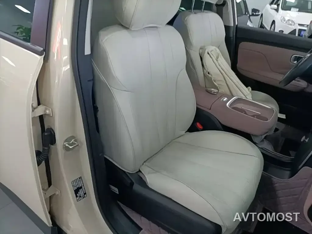 AION UT 2025 Model 330 Starlight Edition — фото 24