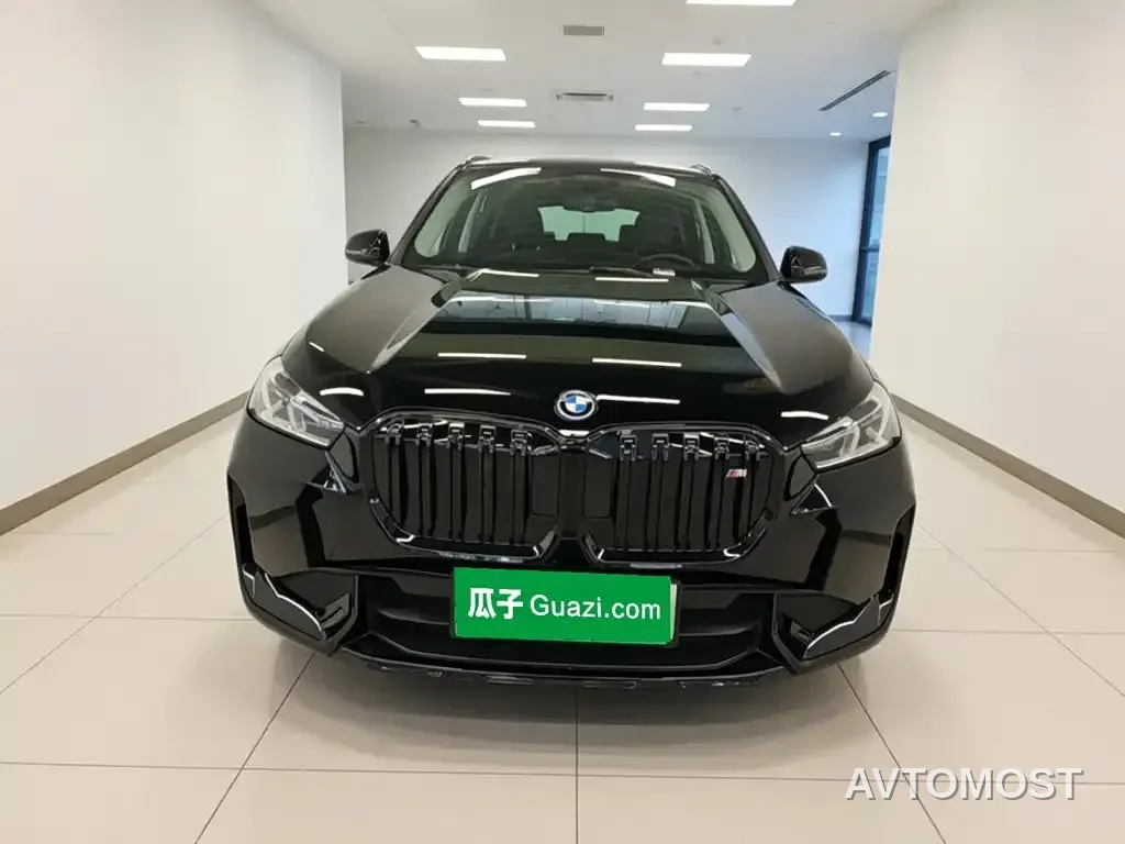 BMW iX1 2023 xDrive30L M Sport Package — фото 3