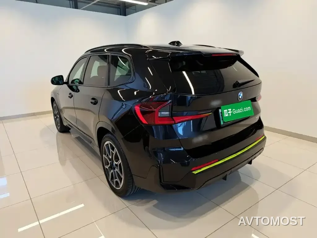 BMW iX1 2023 xDrive30L M Sport Package — фото 5