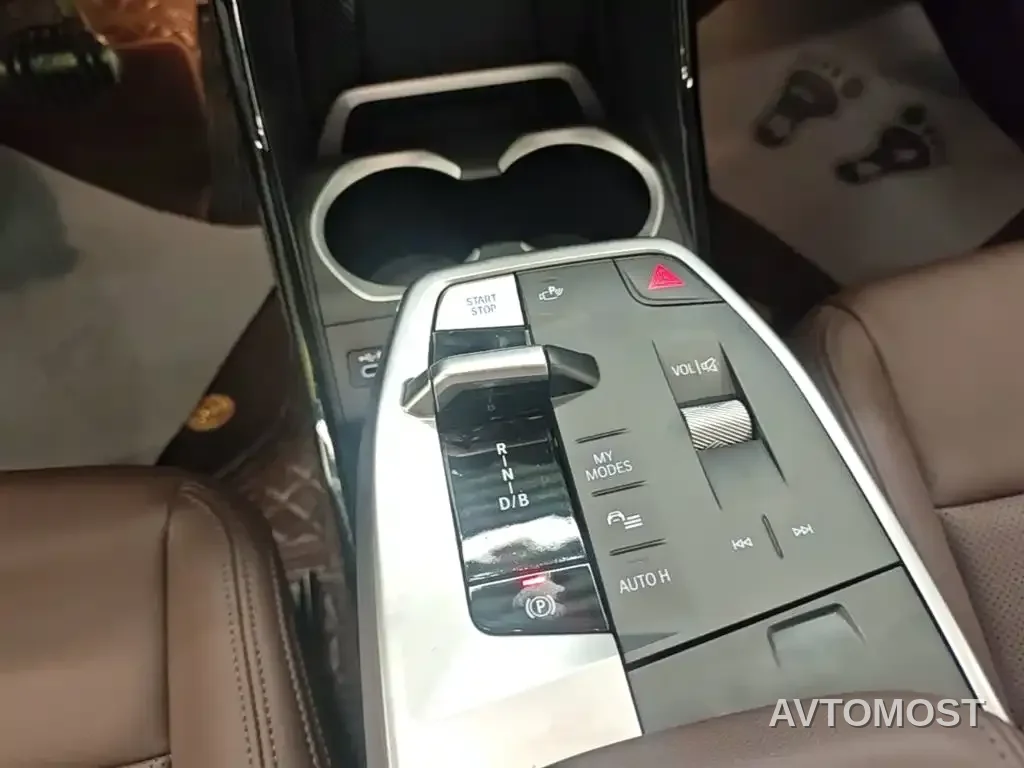 BMW iX1 2023 xDrive30L M Sport Package — фото 13
