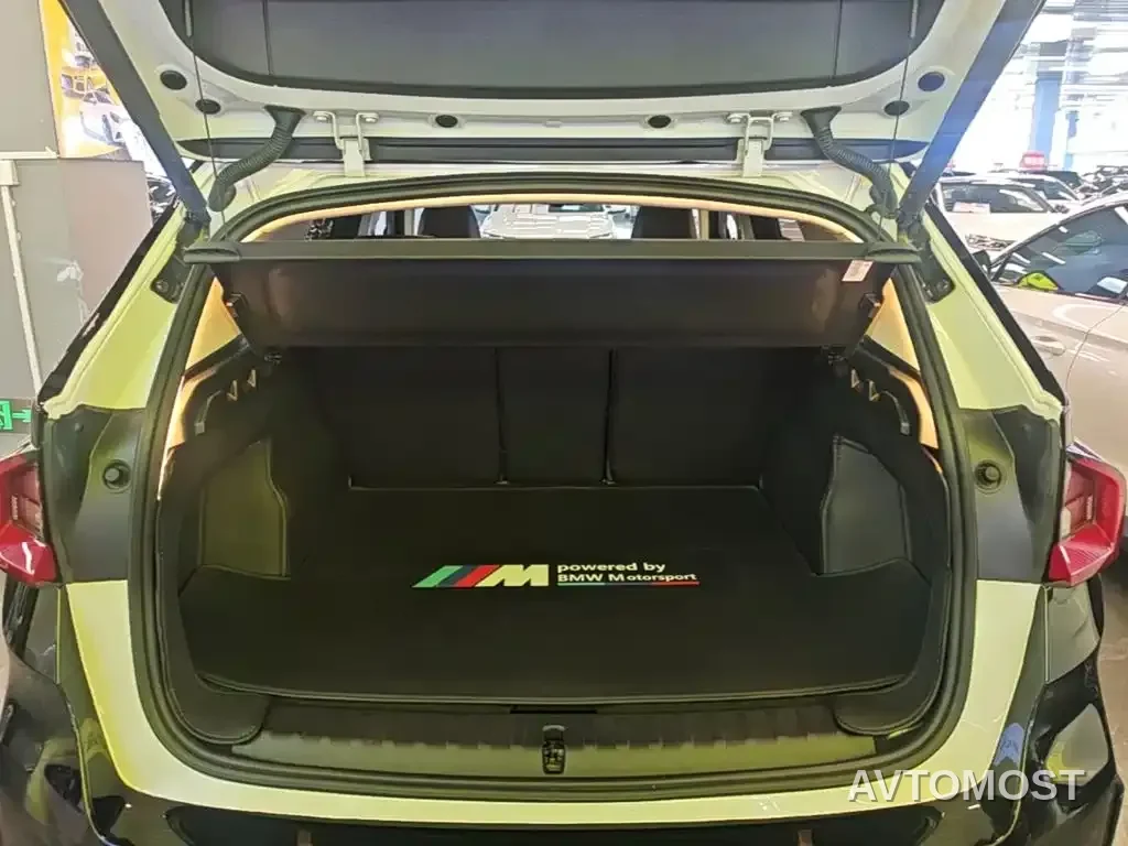 BMW iX1 2023 xDrive30L M Sport Package — фото 18