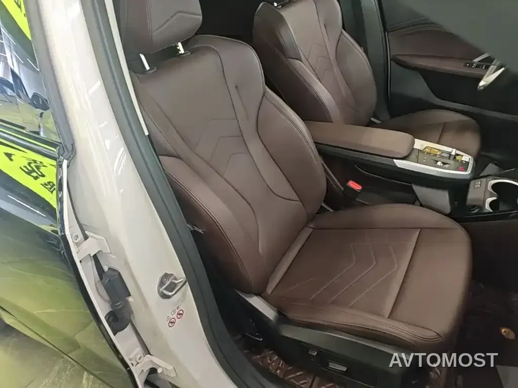 BMW iX1 2023 xDrive30L M Sport Package — фото 24