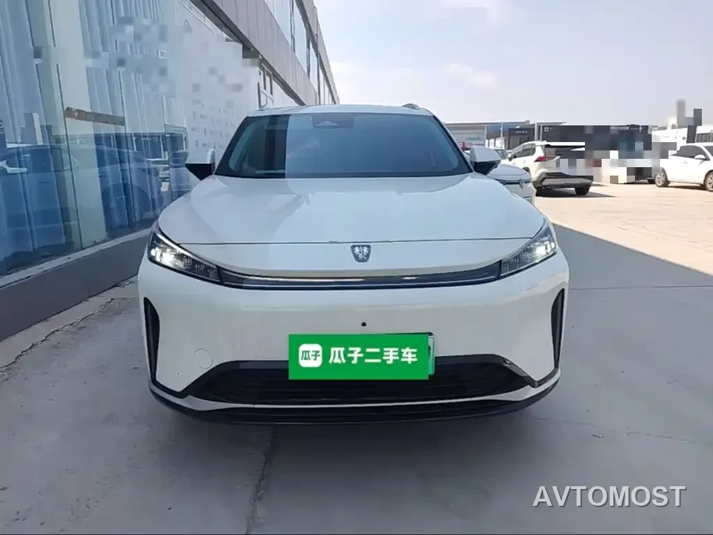 Roewe D5X DMH 2024 135 Flagship Edition — фото 3