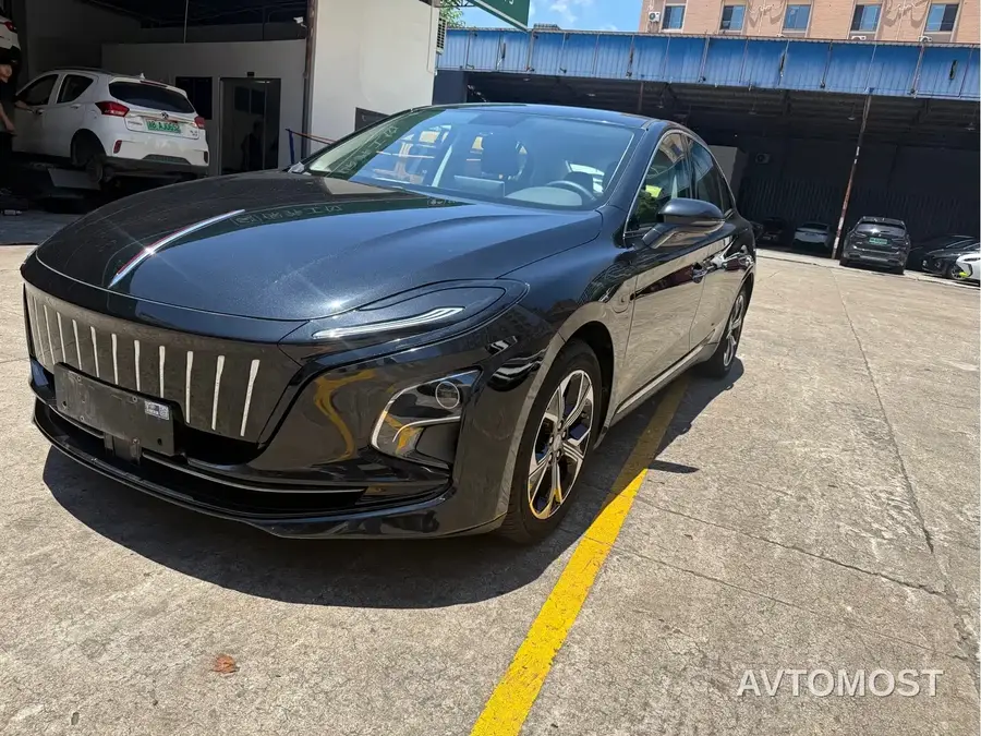 Hongqi E-QM5 2022 431km Charging Enjoyment Edition