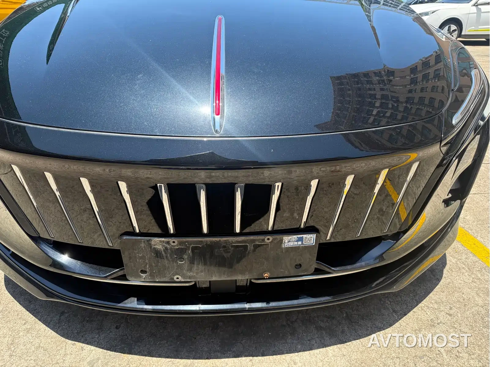 Hongqi E-QM5 2022 431km Charging Enjoyment Edition — фото 5