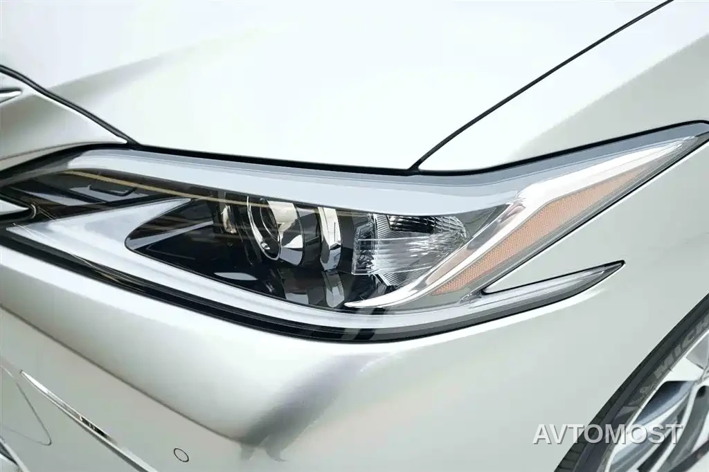 Lexus ES 2020 Model 300h Excellence Edition — фото 15