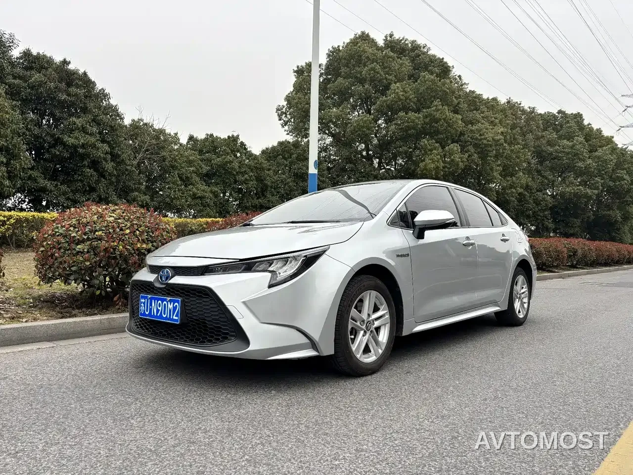 Toyota Levin 2022 Dual Engine 1.8H E-CVT Progressive Edition — фото 1