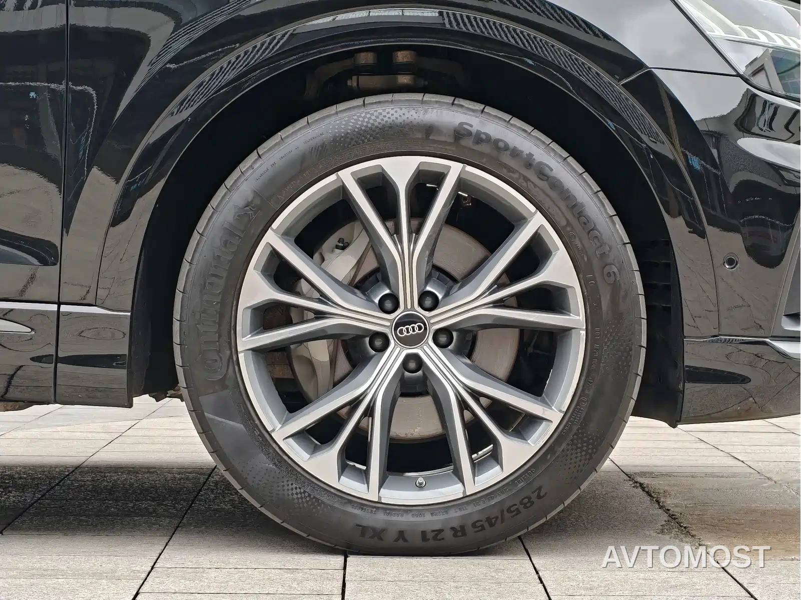 Audi Q8 2022 55 TFSI Luxury Dynamic — фото 4