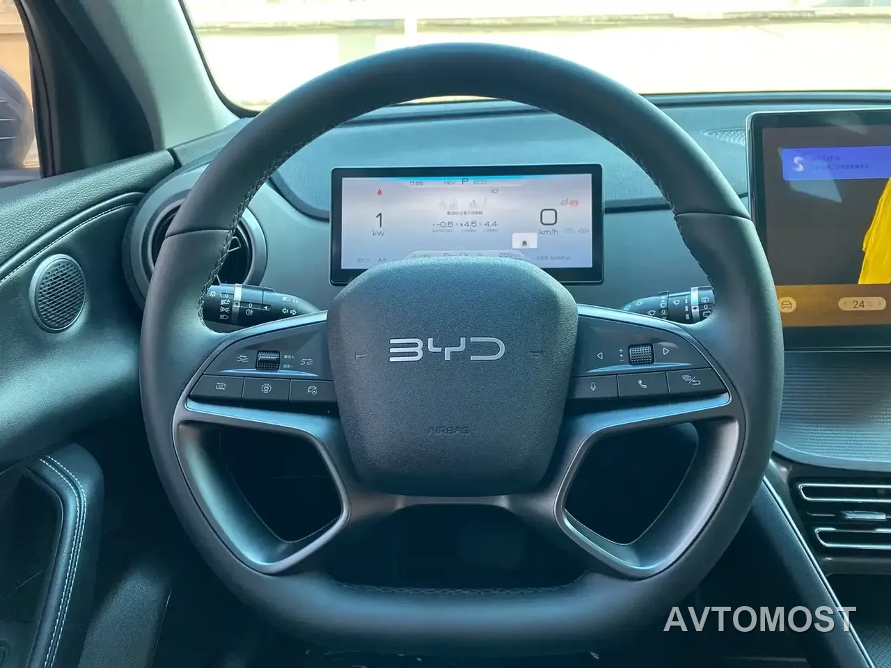 BYD Seal 05 DM-i 2025 DM-i 115KM Honor — фото 12