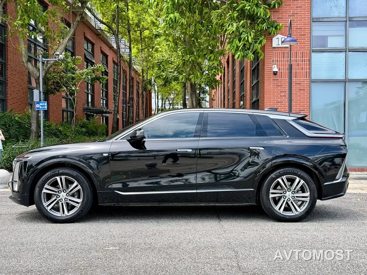 Cadillac IQ Rui Ge 2024 RWD Standard Range Luxury Edition — фото 1