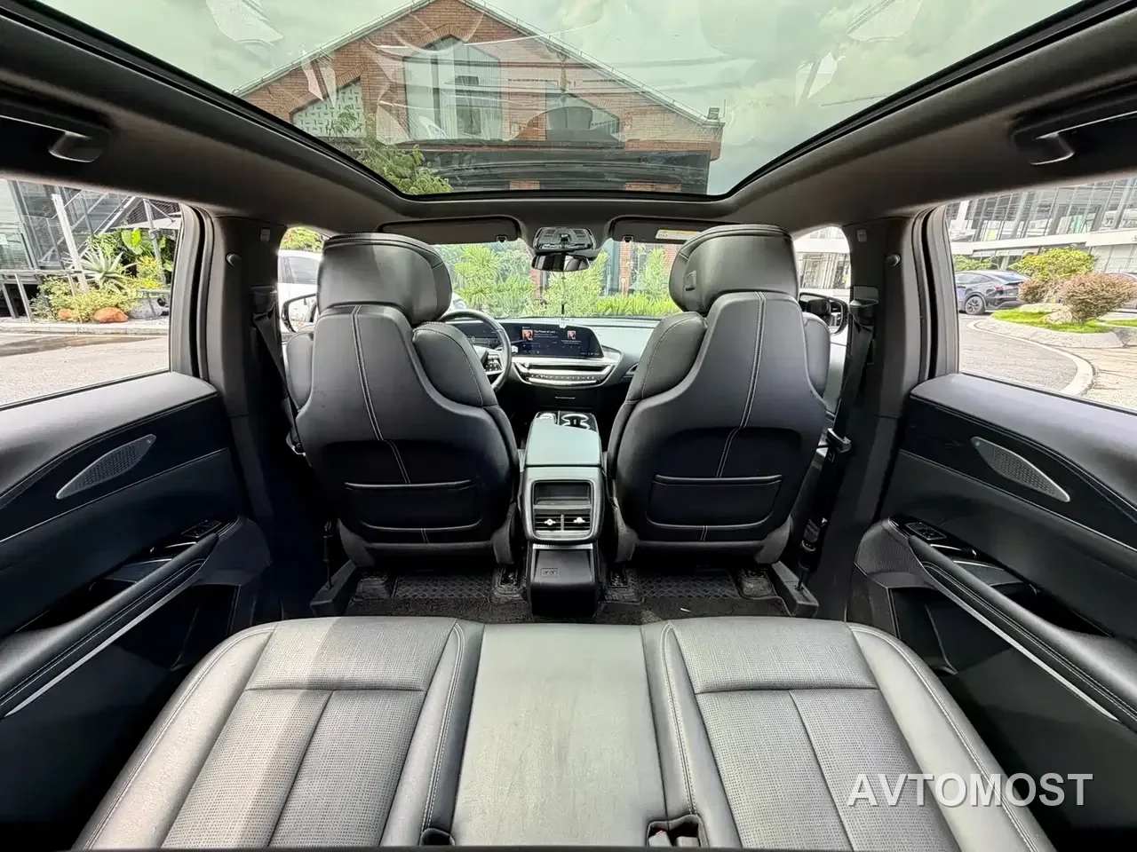 Cadillac IQ Rui Ge 2024 RWD Standard Range Luxury Edition — фото 10