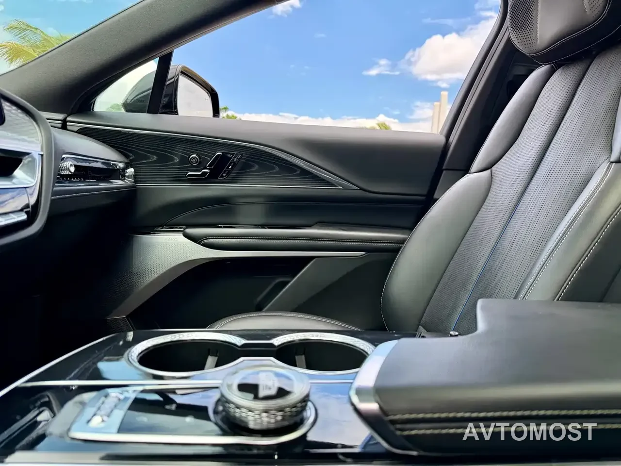 Cadillac IQ Rui Ge 2024 RWD Standard Range Luxury Edition — фото 16