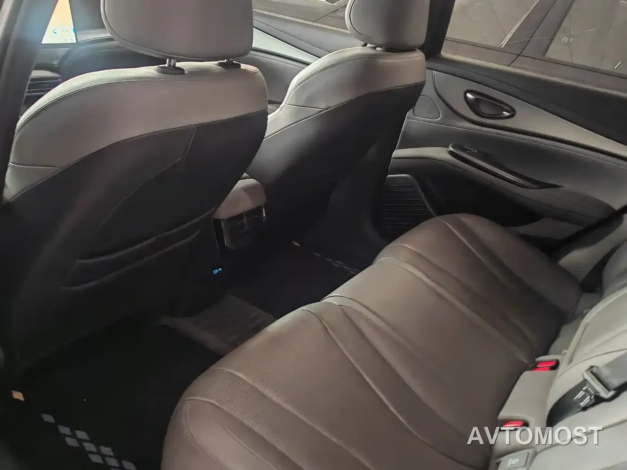 BYD Seal 07 DM-i 2025 Model DM-i 1.5L 125km Luxury — фото 2