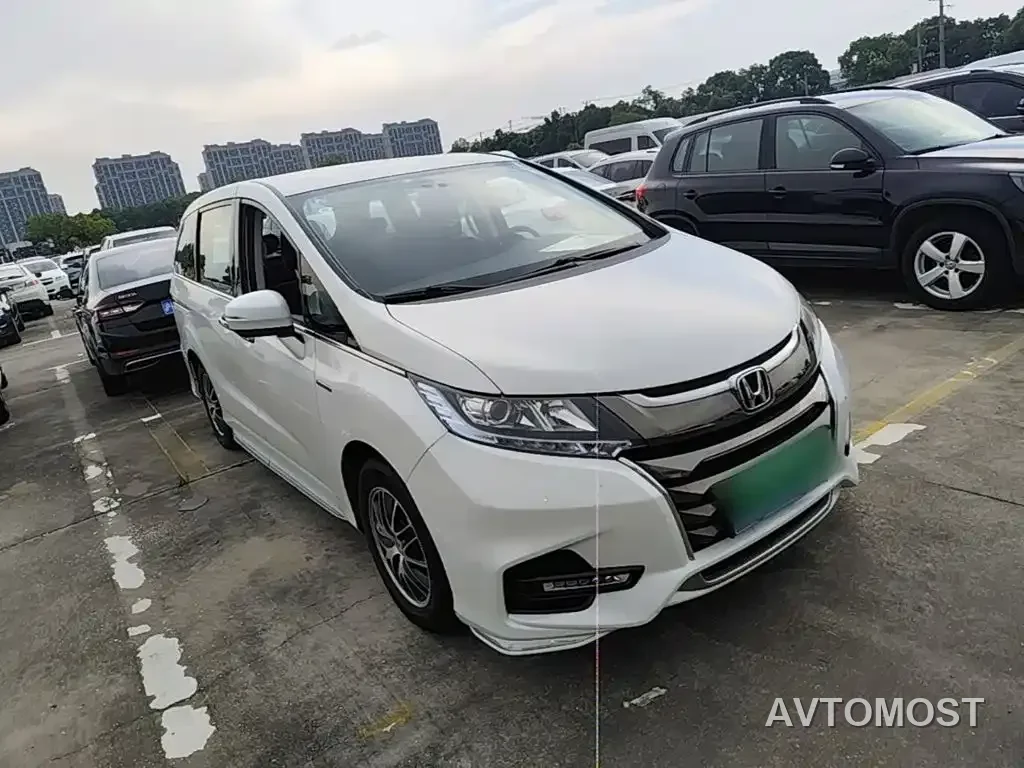 Honda Odyssey 2021 2.0L Sharp Comfort Edition — фото 3