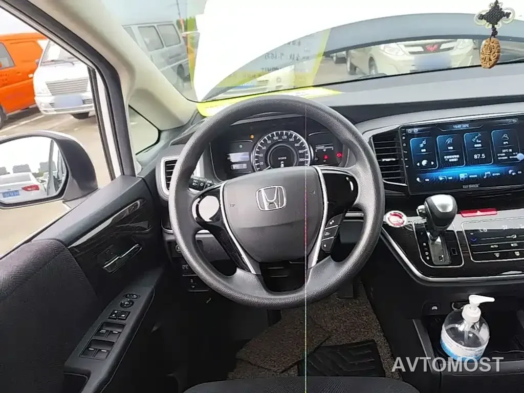 Honda Odyssey 2021 2.0L Sharp Comfort Edition — фото 9
