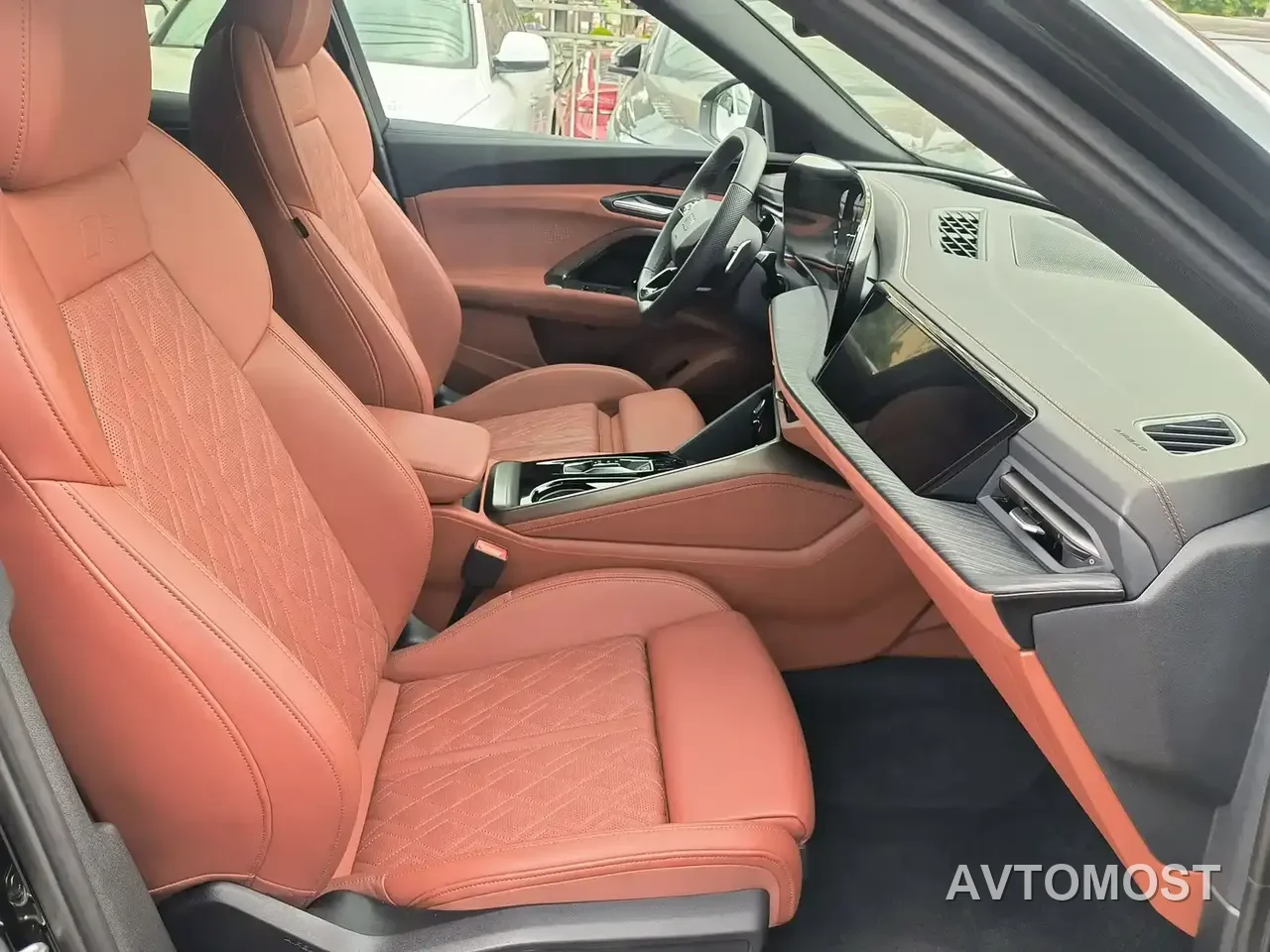 Audi Q5L 2026 Luxury Sport 150kW — фото 3