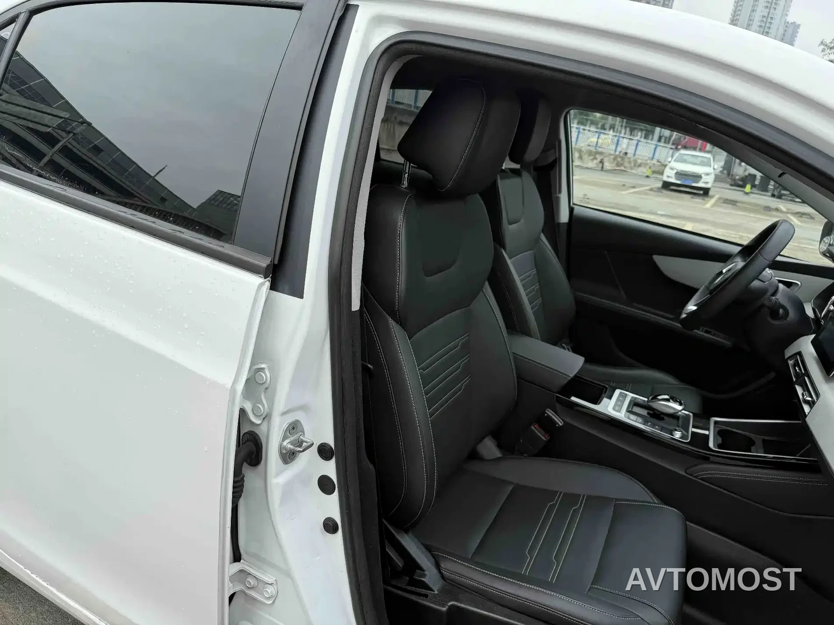 BYD Qin New Energy 2019 Travel Standard Edition — фото 13