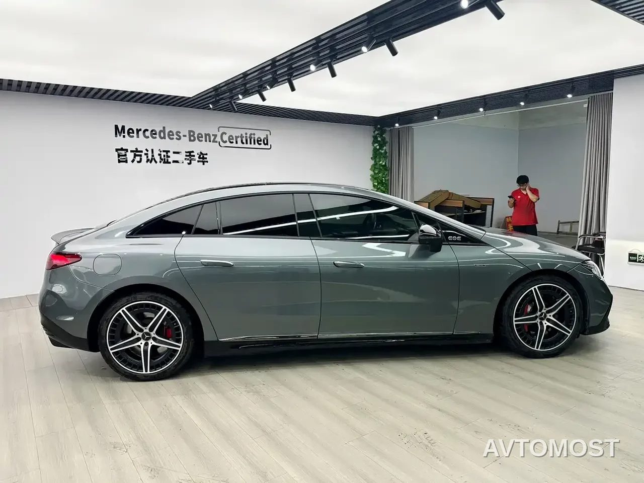 Mercedes-Benz EQE AMG 2023 AMG EQE 53 4MATIC+ — фото 3