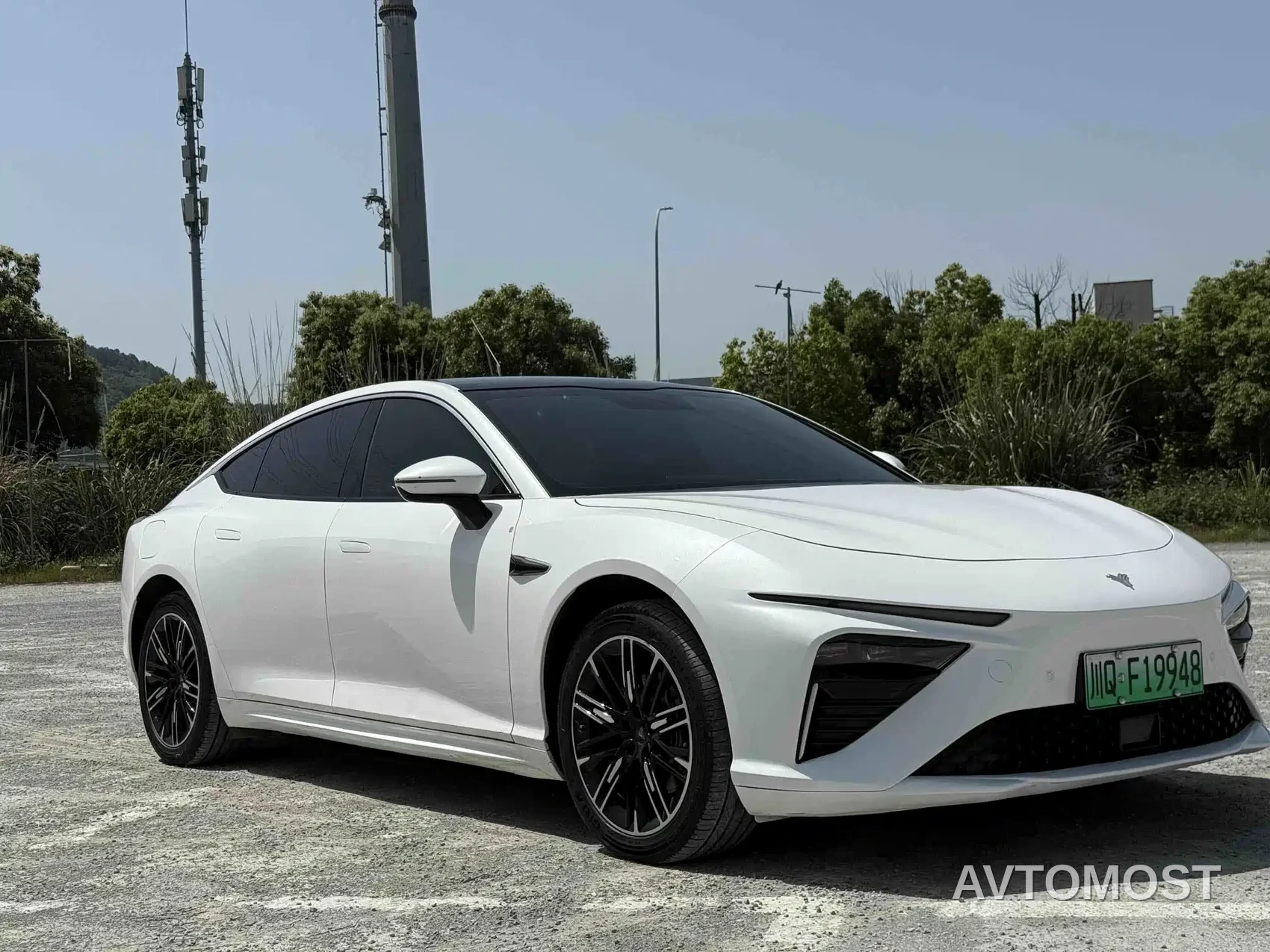 Nezha S 2024 Model Range Extender 1060 Lite — фото 2